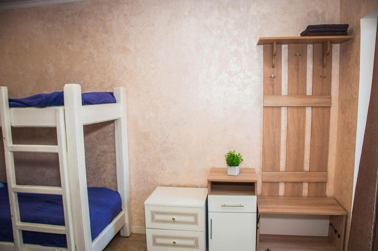 Private Odessa Apartment ครือชานนิฟกา ภายนอก รูปภาพ