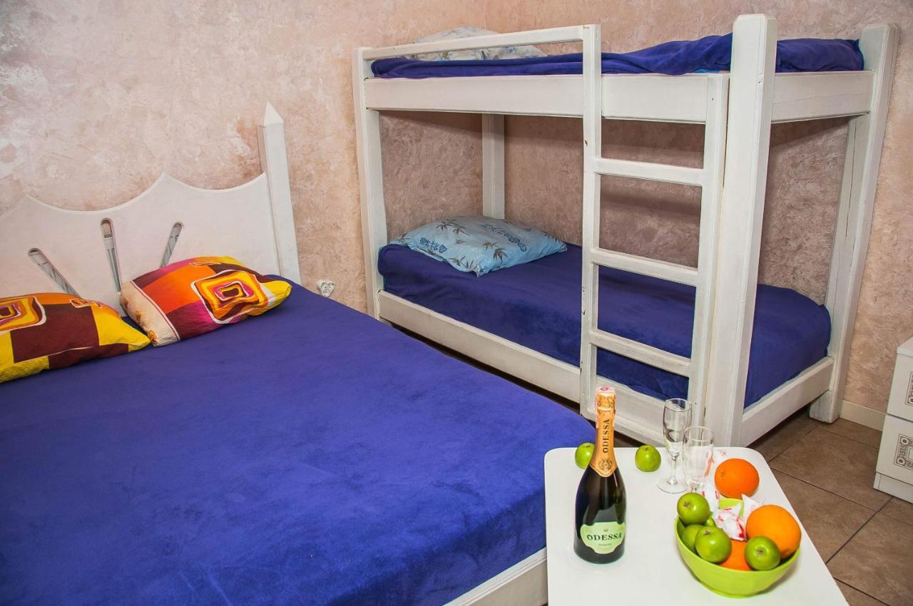 Private Odessa Apartment ครือชานนิฟกา ภายนอก รูปภาพ