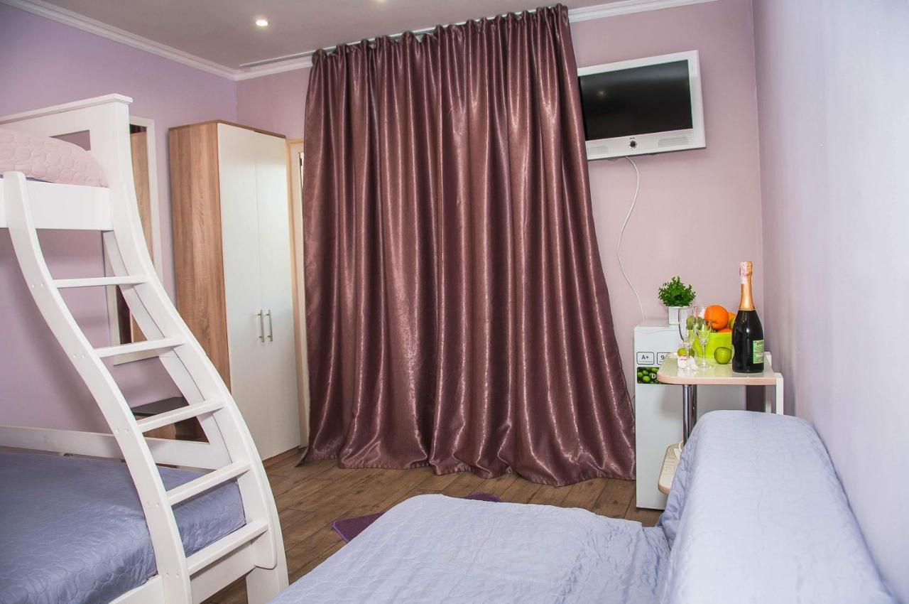 Private Odessa Apartment ครือชานนิฟกา ภายนอก รูปภาพ