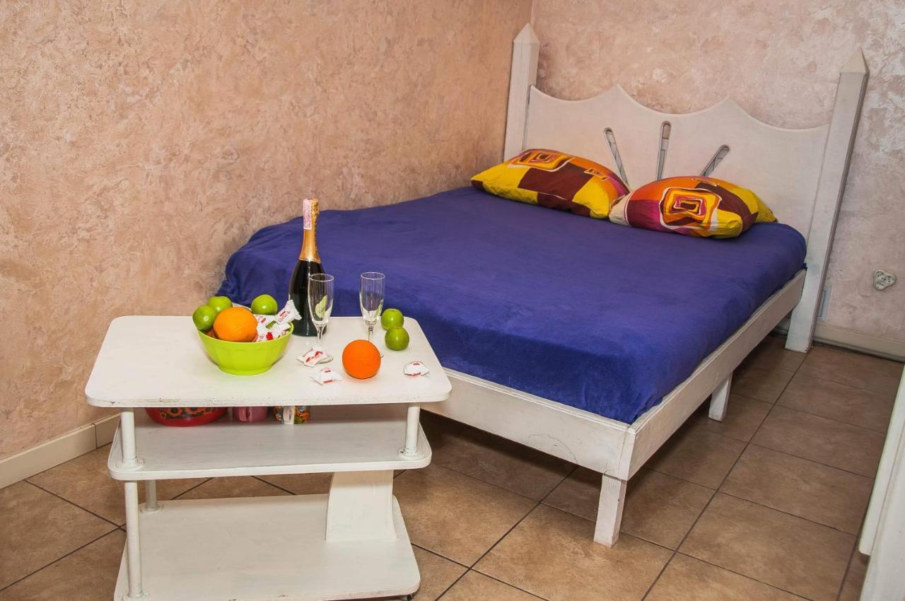 Private Odessa Apartment ครือชานนิฟกา ภายนอก รูปภาพ