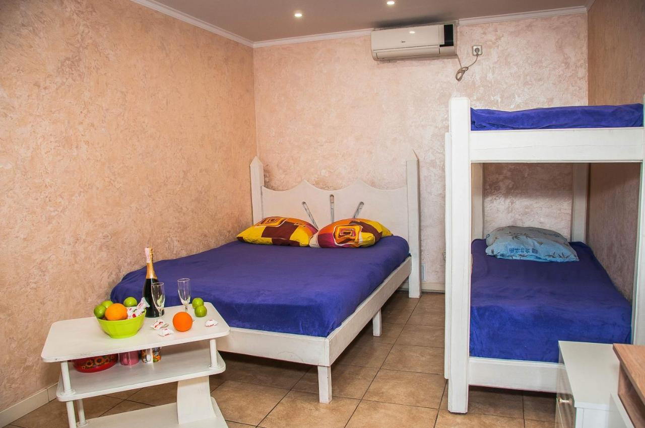Private Odessa Apartment ครือชานนิฟกา ภายนอก รูปภาพ