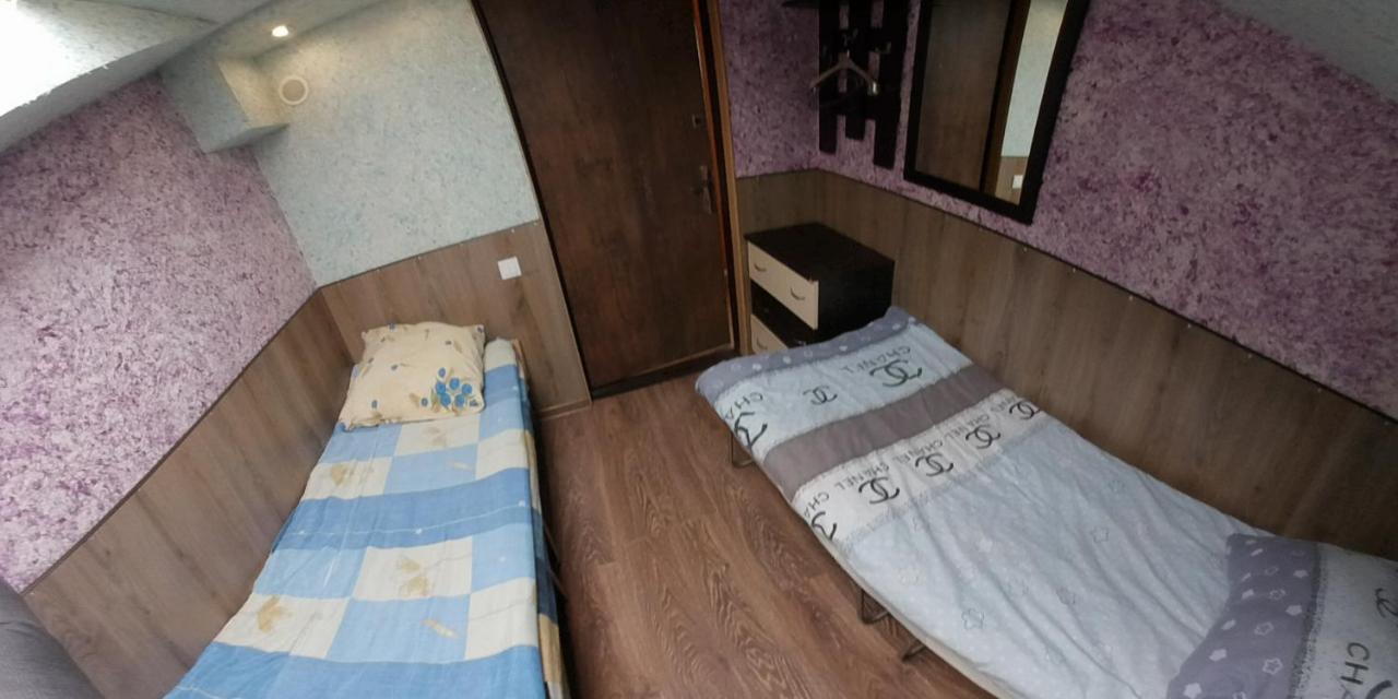 Private Odessa Apartment ครือชานนิฟกา ภายนอก รูปภาพ