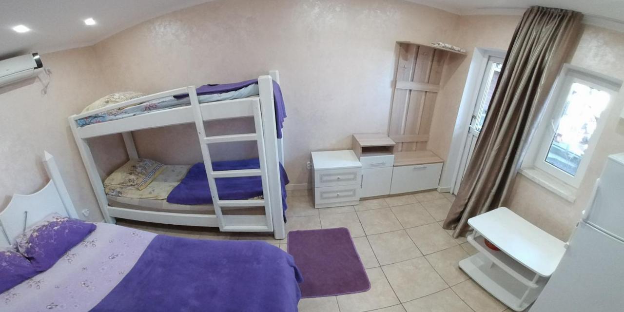 Private Odessa Apartment ครือชานนิฟกา ภายนอก รูปภาพ